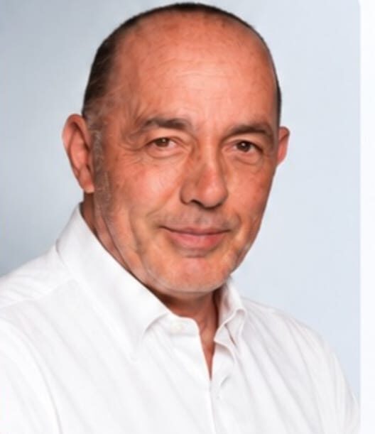 עו״ד אייל פלטק — עורך דין · ממונה בטיחות · בורר משפטי